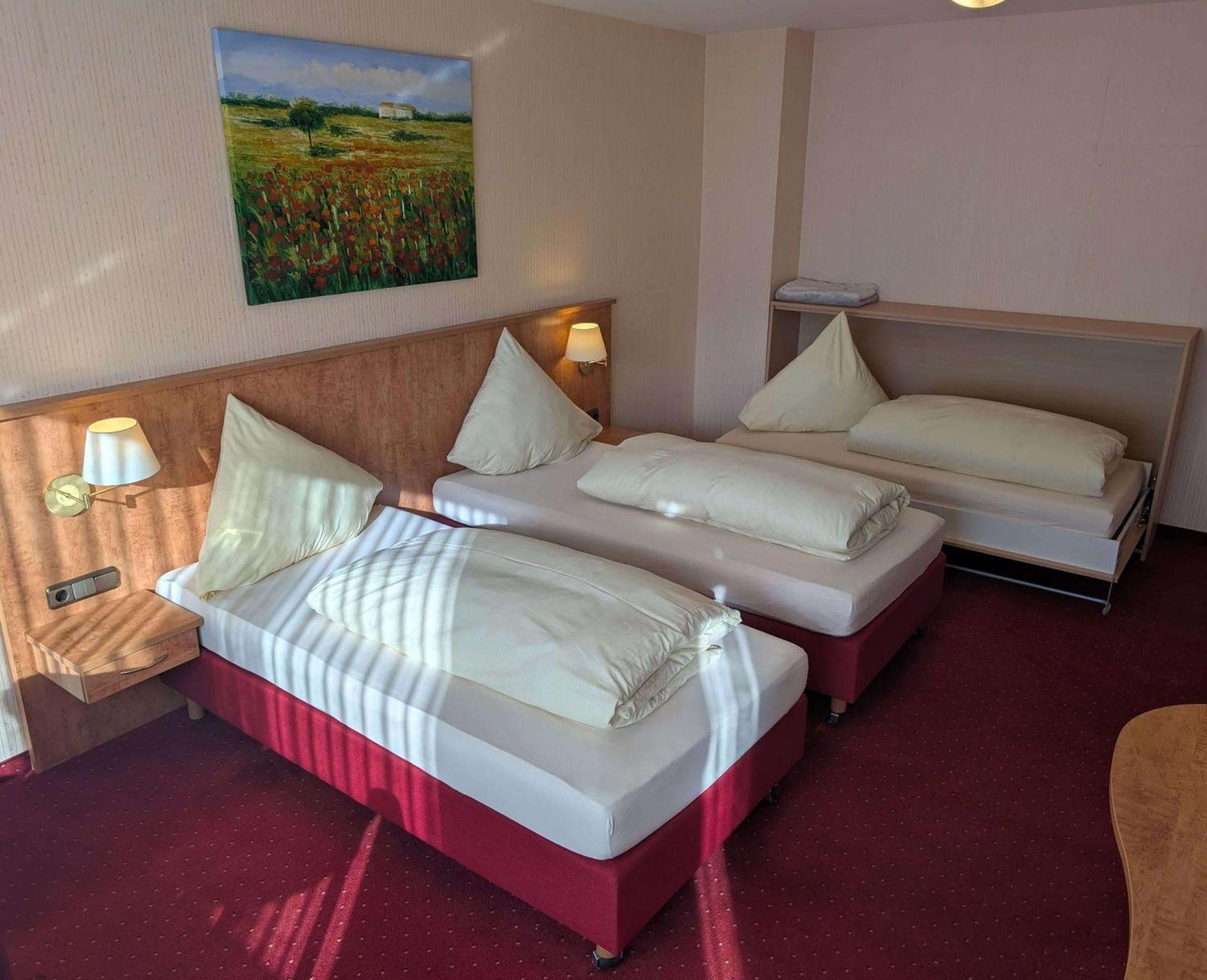 Stadthotel Аугсбург Экстерьер фото