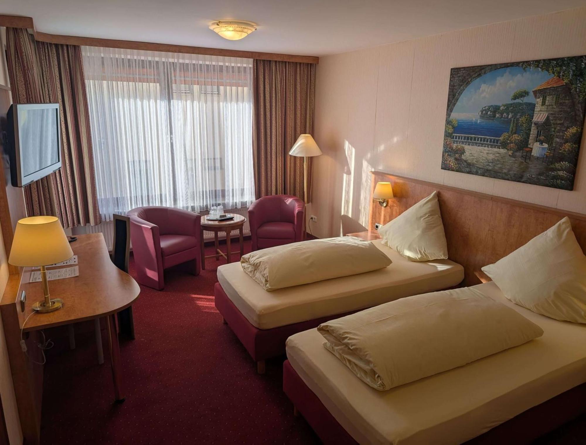 Stadthotel Аугсбург Экстерьер фото