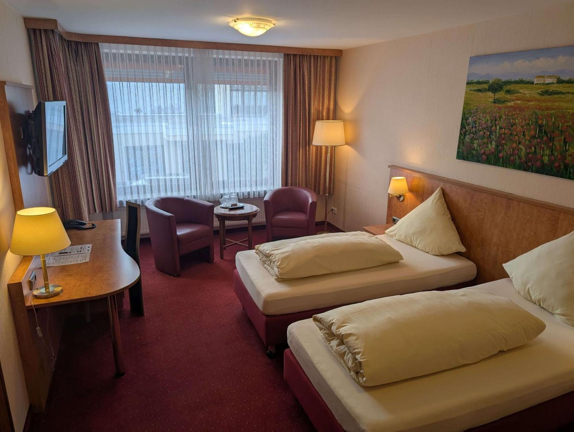 Stadthotel Аугсбург Экстерьер фото
