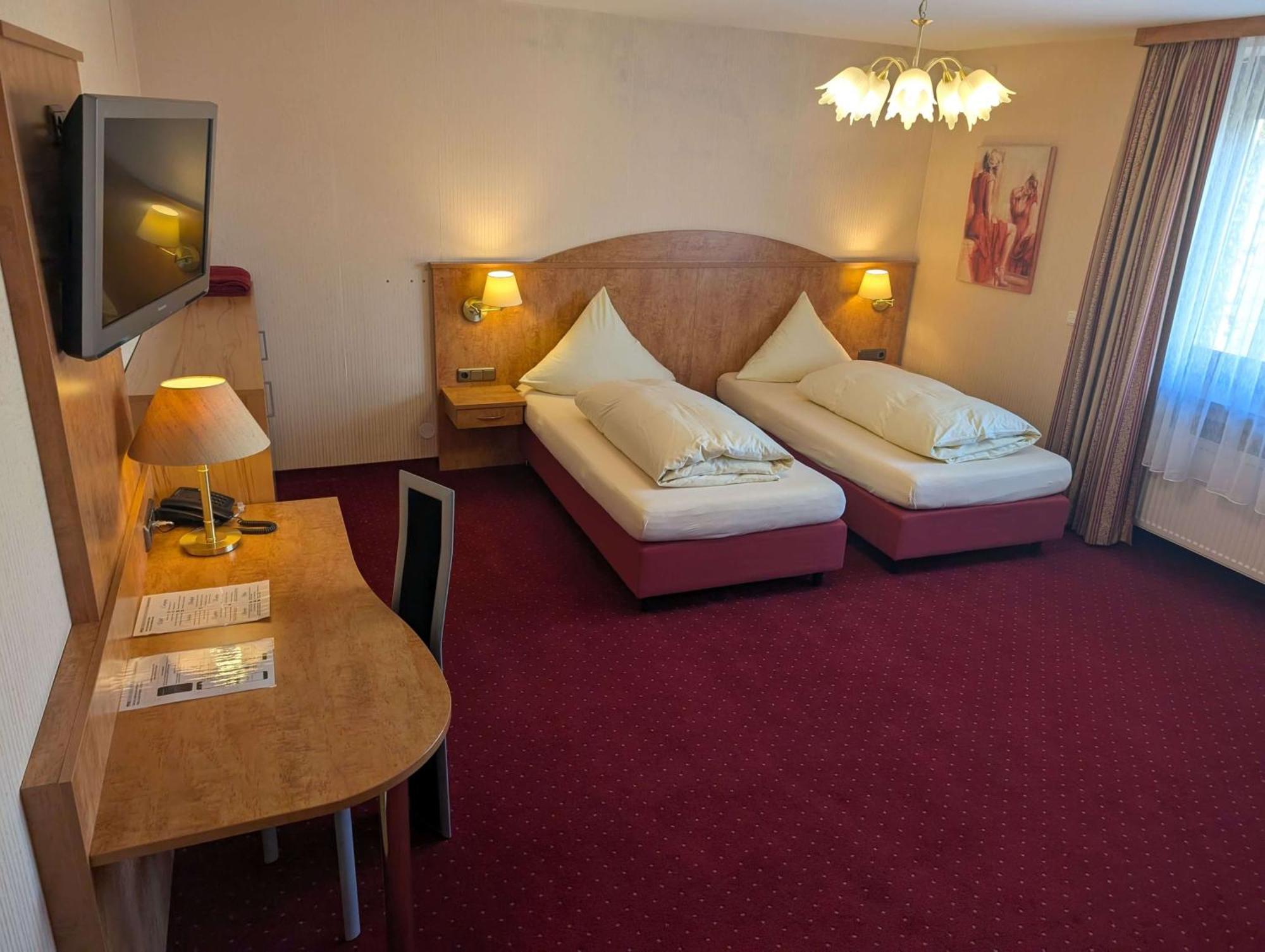 Stadthotel Аугсбург Экстерьер фото