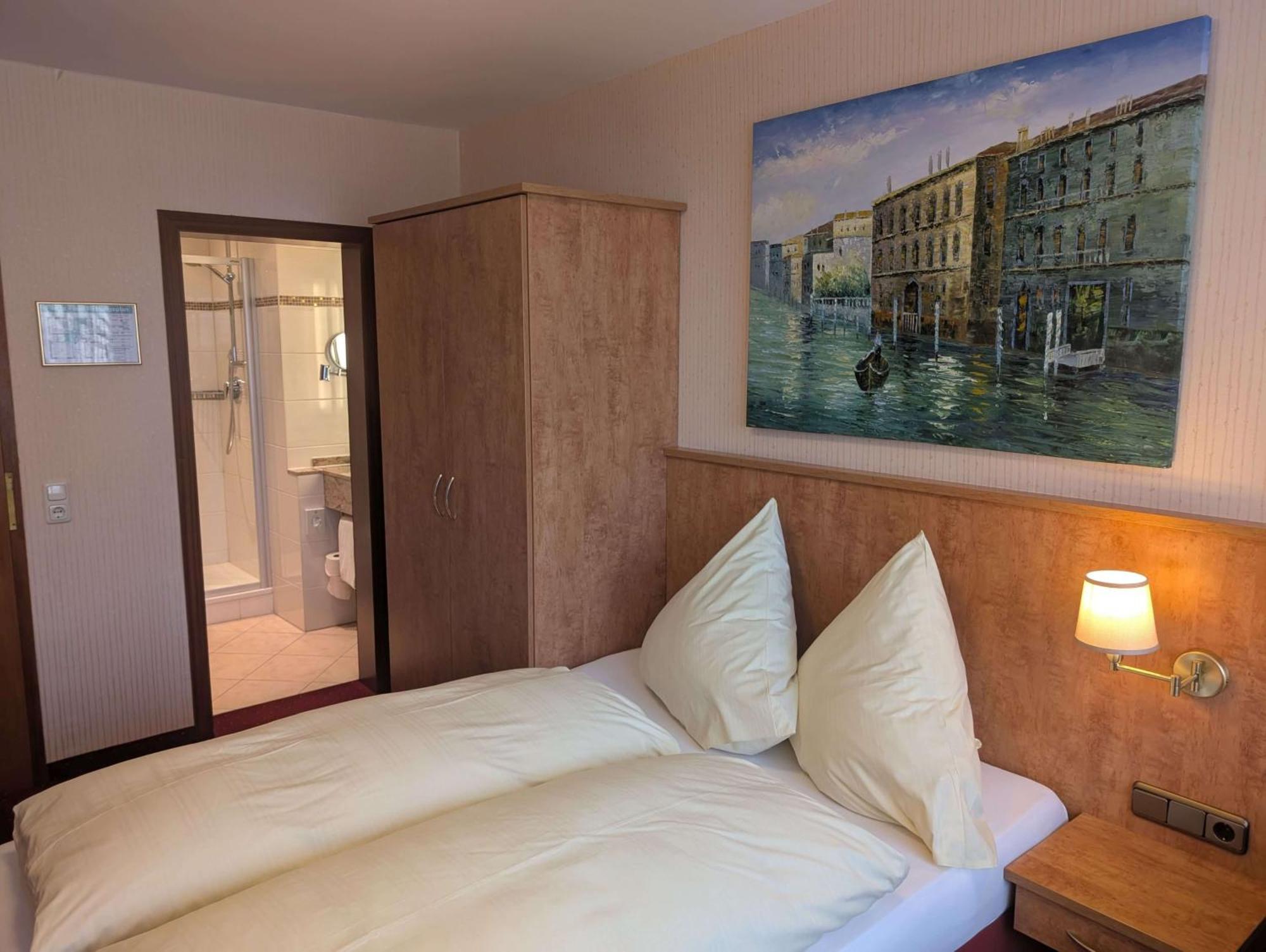 Stadthotel Аугсбург Экстерьер фото