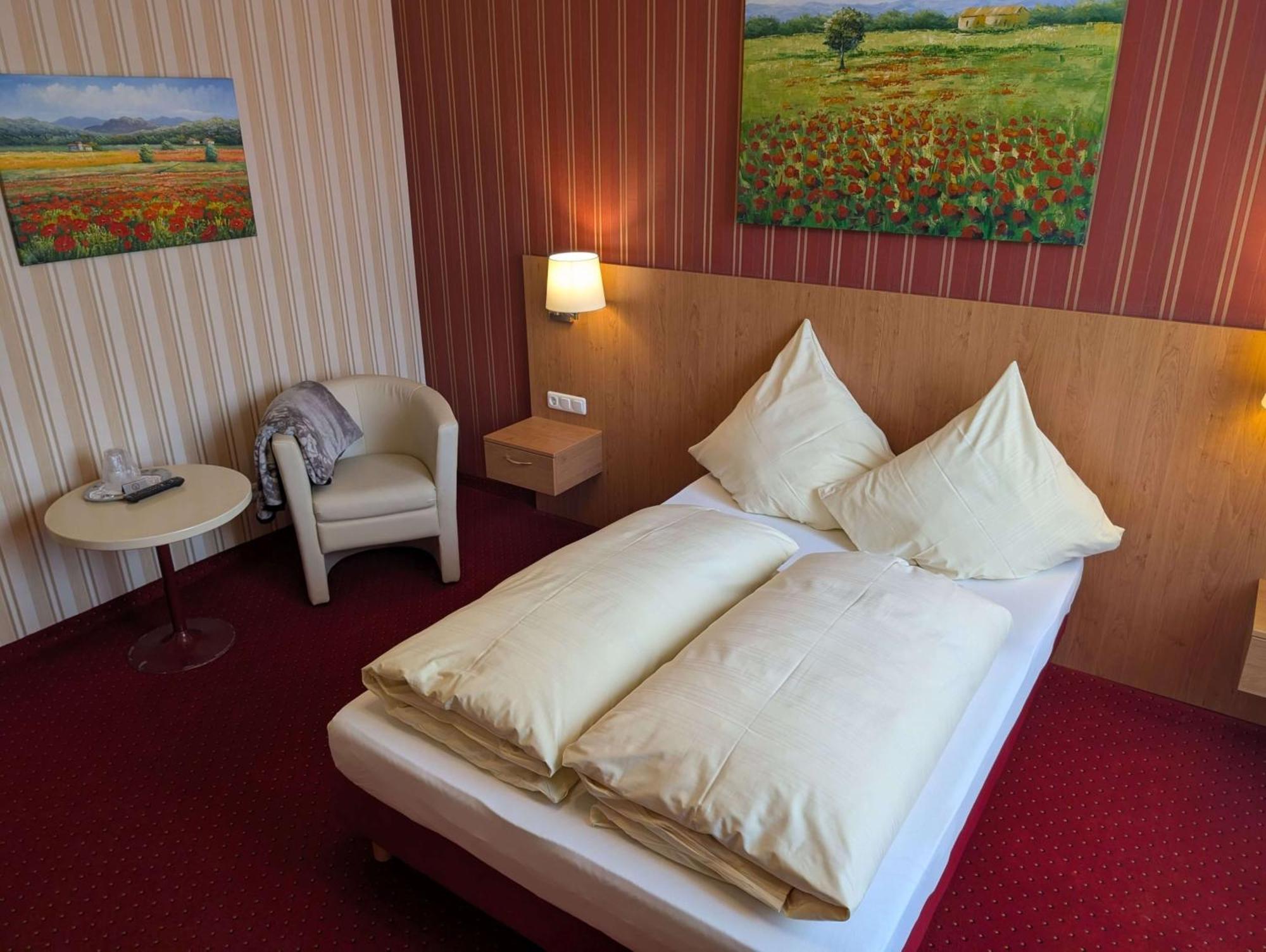 Stadthotel Аугсбург Экстерьер фото