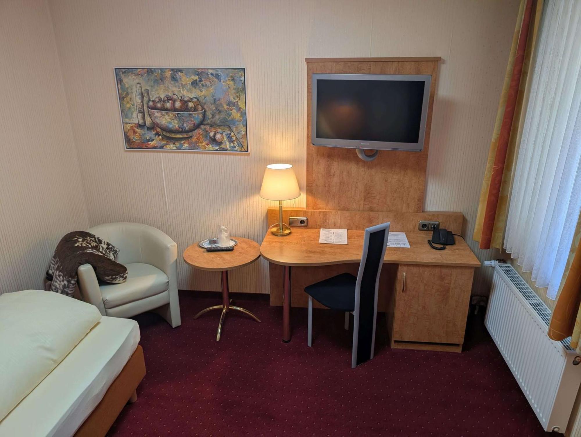Stadthotel Аугсбург Экстерьер фото
